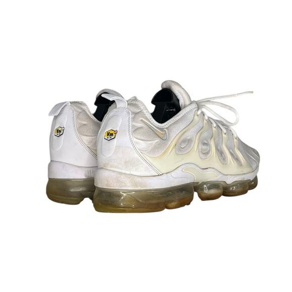 Mens Nike Air VaporMax Plus Triple White Running Shoes Size 12 - Picture 4 of 6